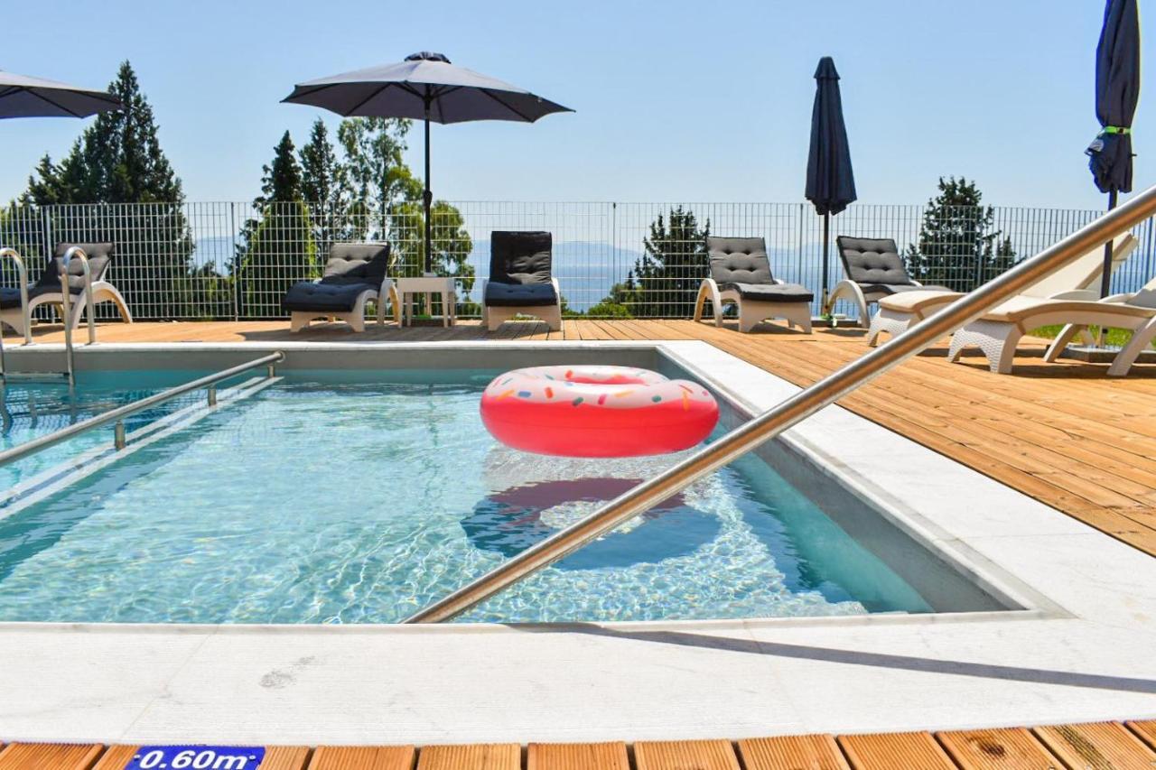 Pantheon Hotel & Suites Nerotrivia Bagian luar foto