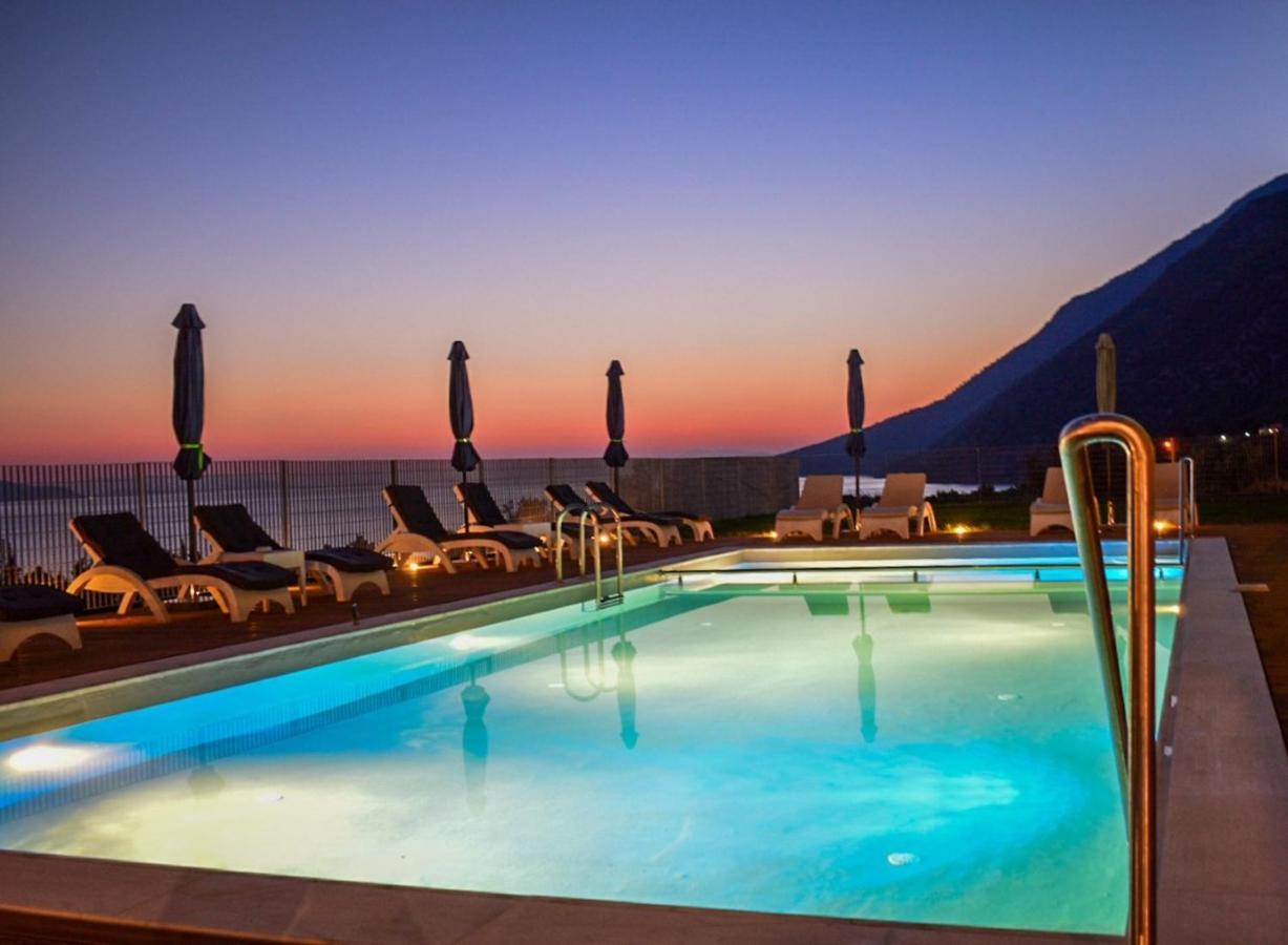 Pantheon Hotel & Suites Nerotrivia Bagian luar foto