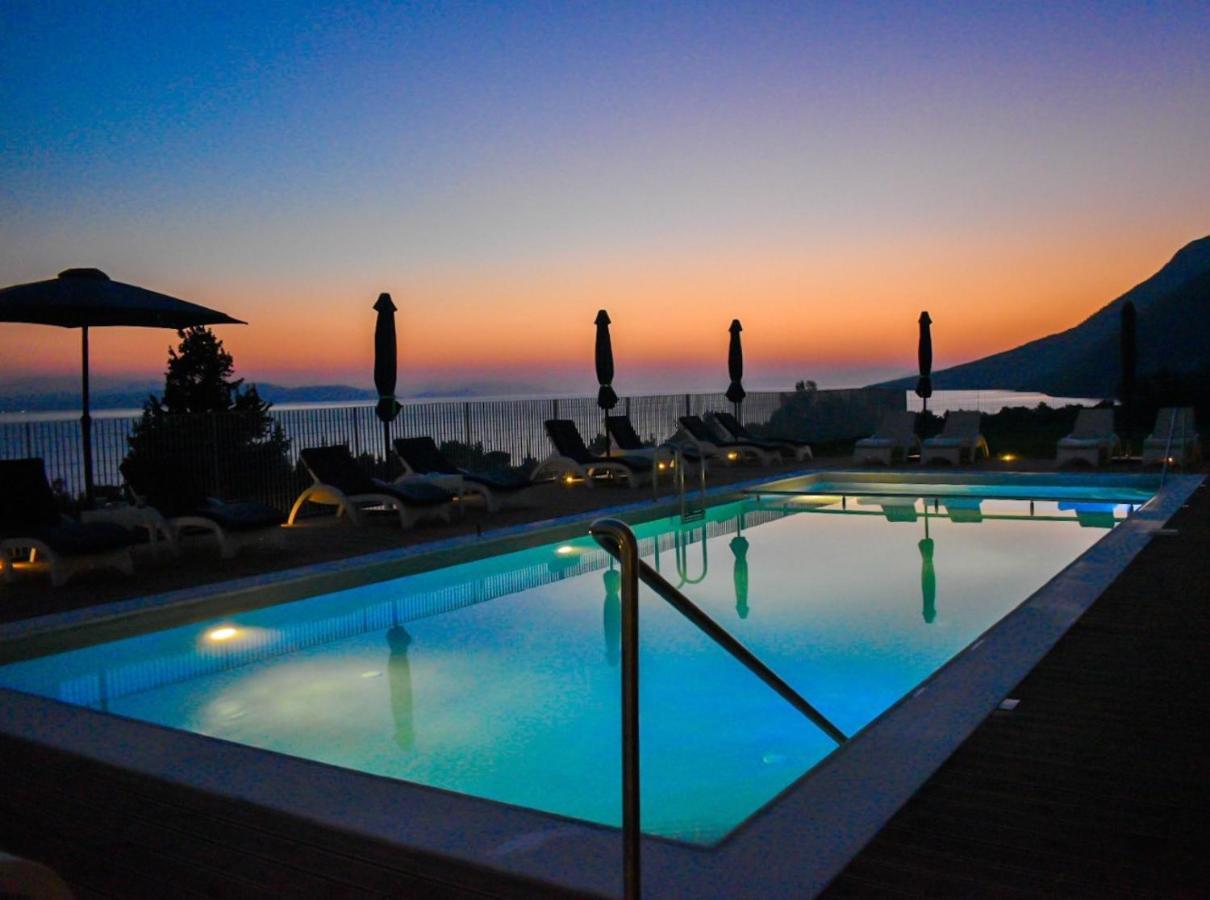 Pantheon Hotel & Suites Nerotrivia Bagian luar foto